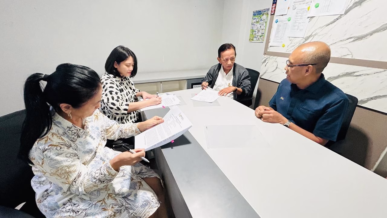 The Signing of the IADO TUE Committee Integrity Pact